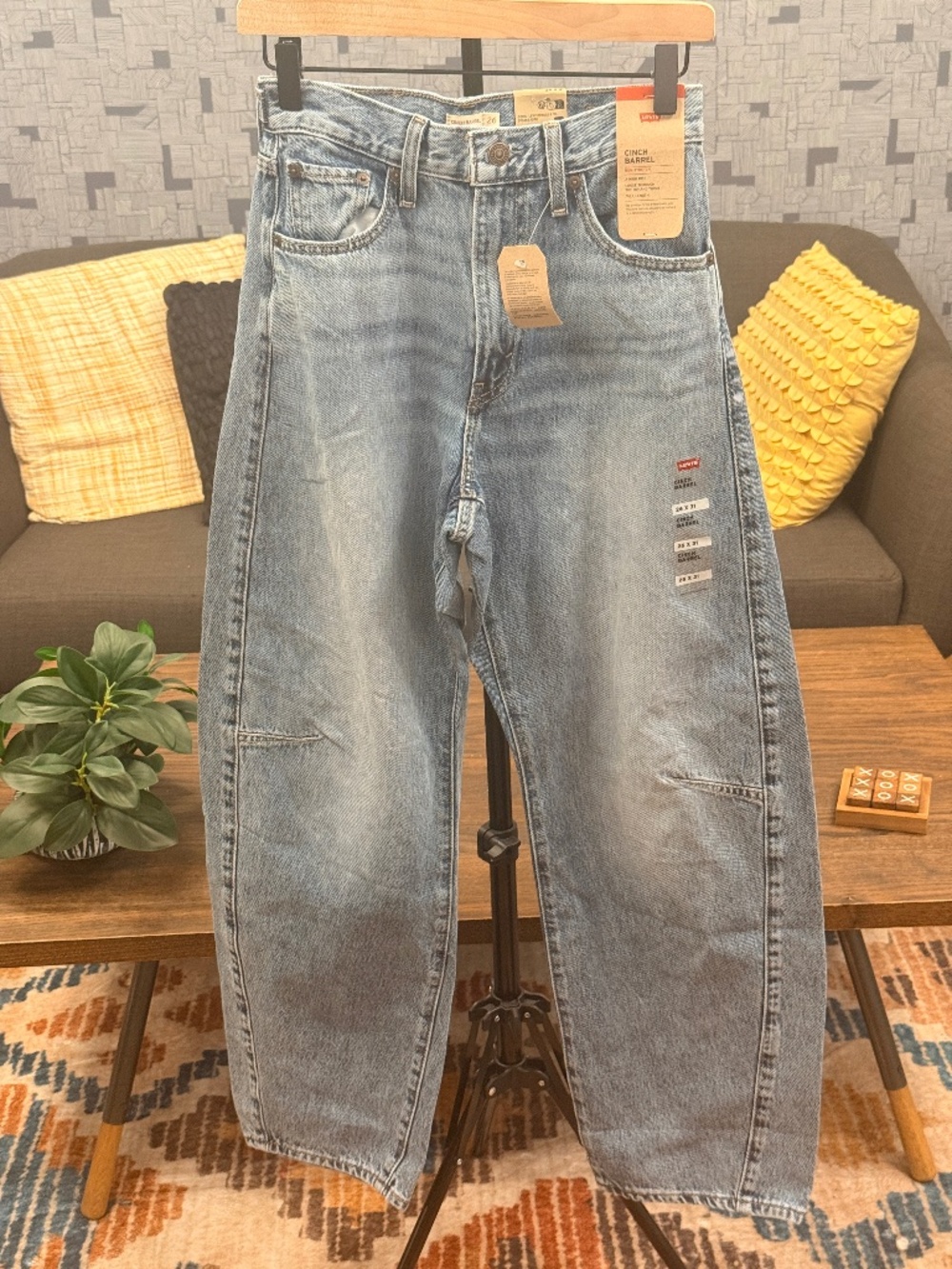 Levi's High-Rise Women's Jeans in Light Blue Wash